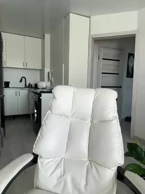 EmmaGoodGirl Adult Chat September 13, 2025