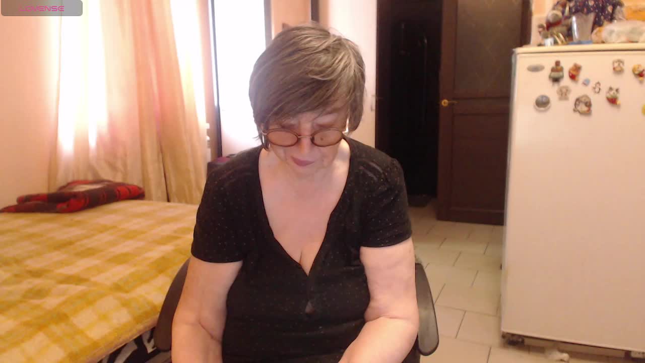 Sharon-love Adult Chat September 13, 2025