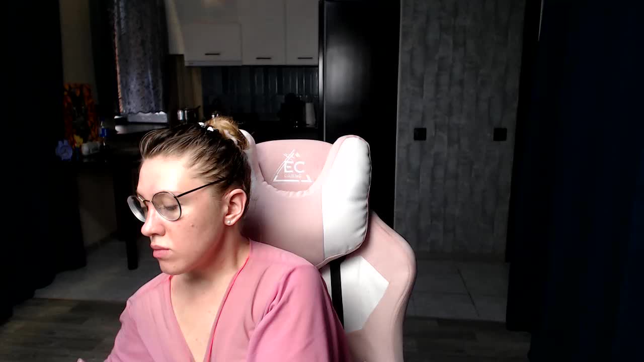 Regimasmile Adult Chat September 13, 2025