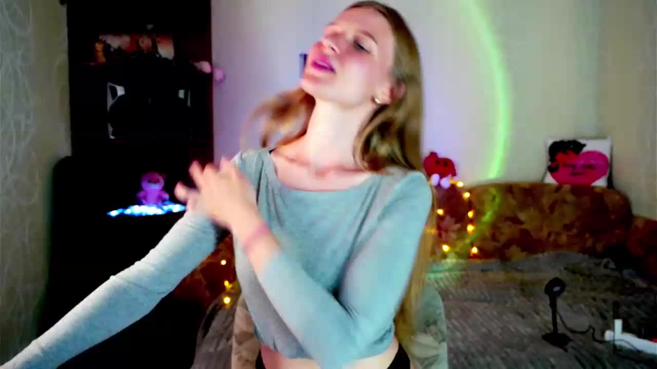 LunaEvan Adult Chat September 13, 2025