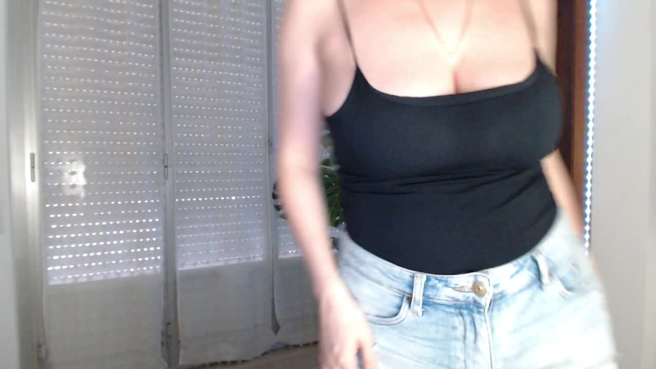 Alina-Lovely Adult Chat September 13, 2025