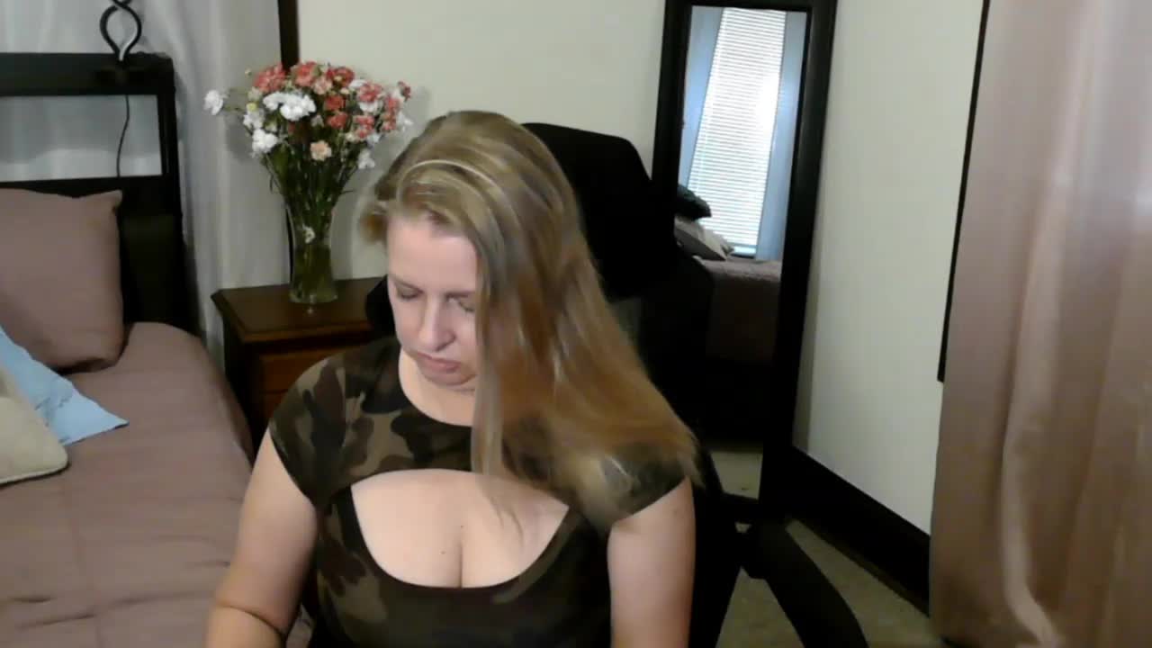 Holliekate Adult Chat September 13, 2025