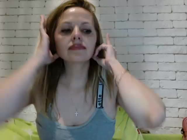 Angel_girllovemy Adult Chat September 13, 2025