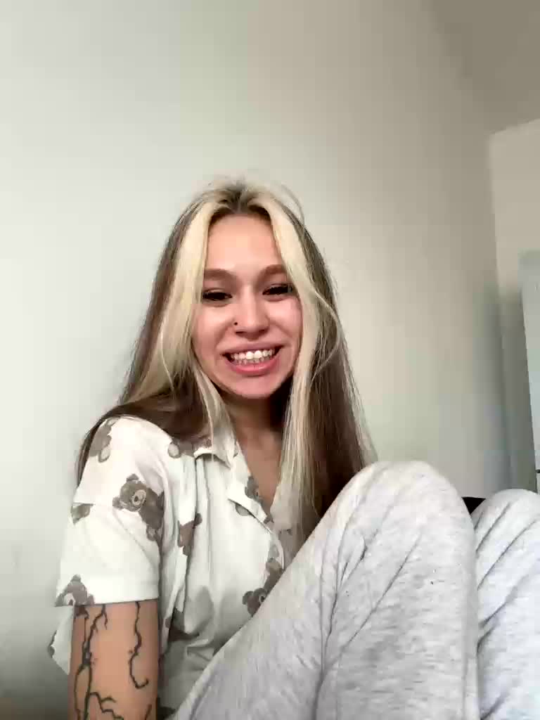 askorbinkiii Adult Chat September 12, 2025