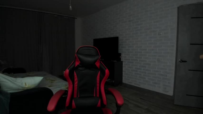 Roxy_Silver Adult Chat September 13, 2025