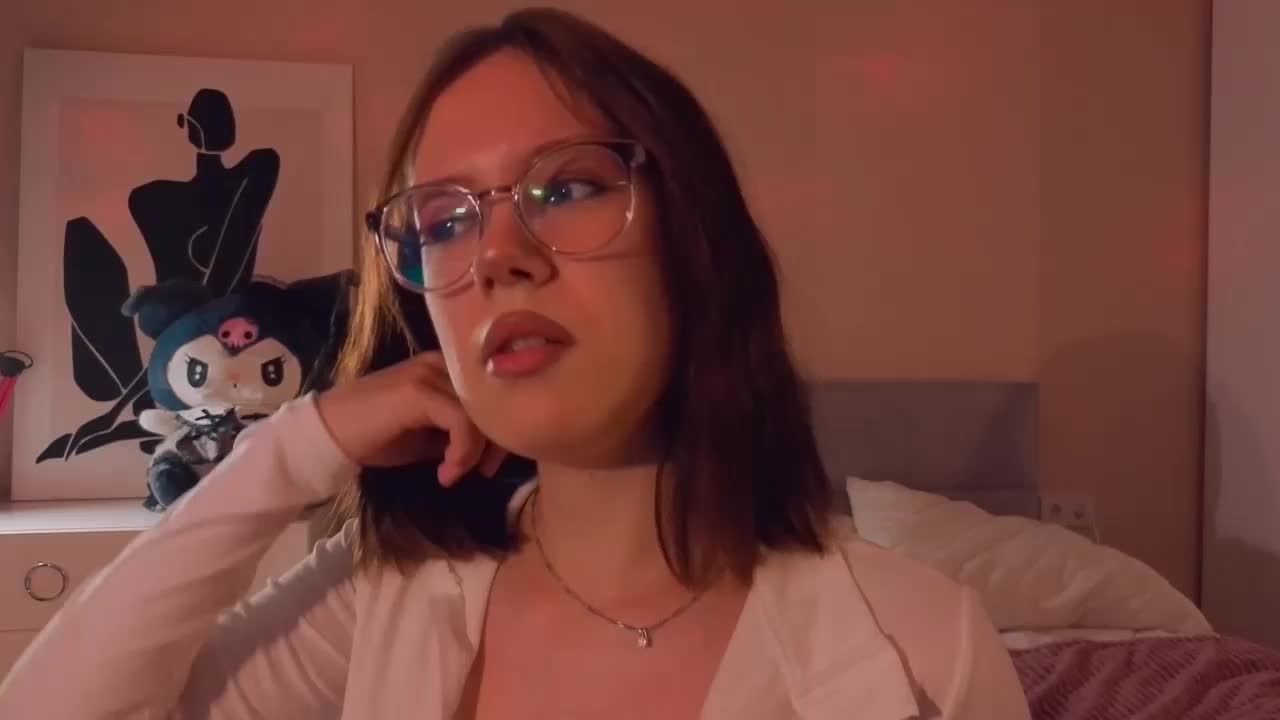 MiaLuw Adult Chat September 13, 2025