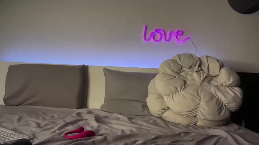 EvaWhite_ Adult Chat September 13, 2025