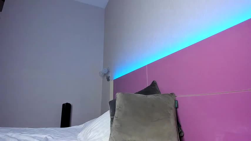 CrazyWomen Adult Chat September 13, 2025