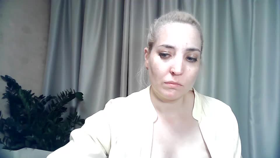 mariska-kiska Adult Chat September 13, 2025