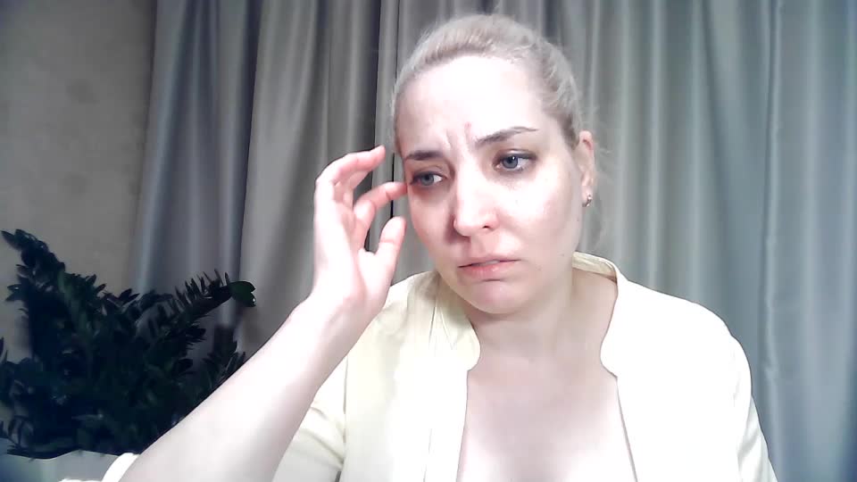 mariska-kiska Adult Chat September 13, 2025