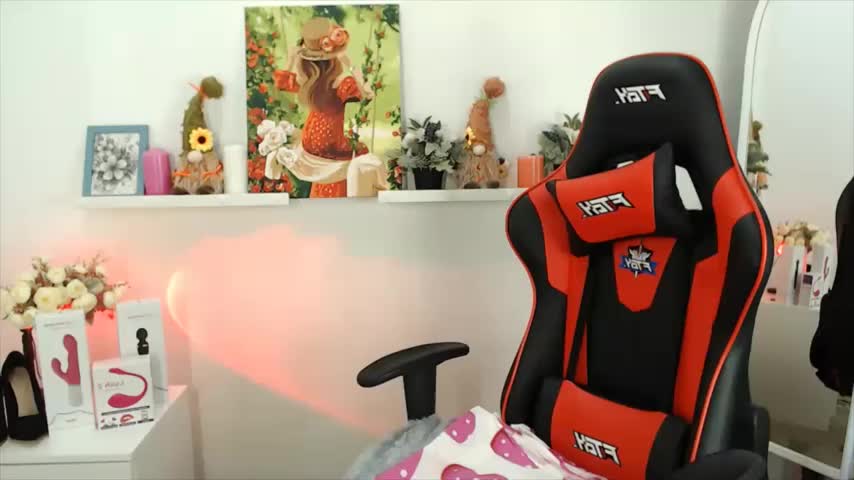 Lucky_Lana Adult Chat September 13, 2025