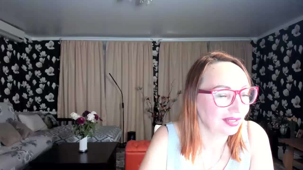 Pink-Lips Adult Chat September 13, 2025