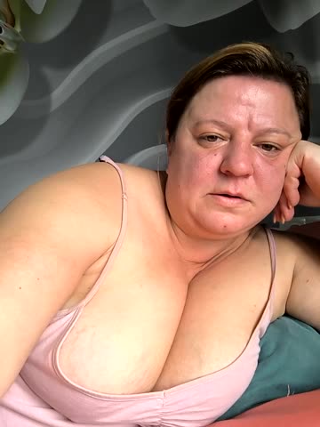 jusichka Adult Chat September 13, 2025