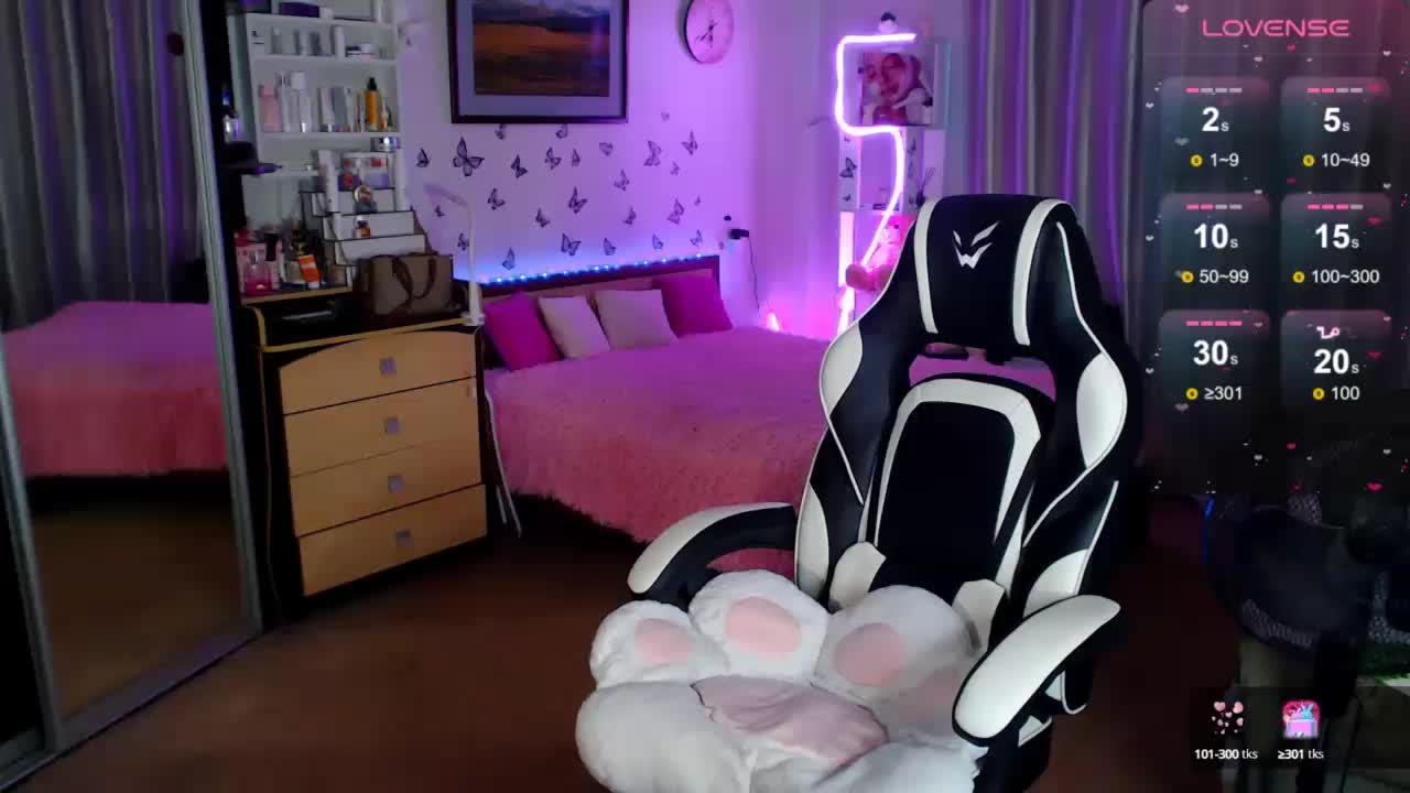 miss-alice- Adult Chat September 13, 2025