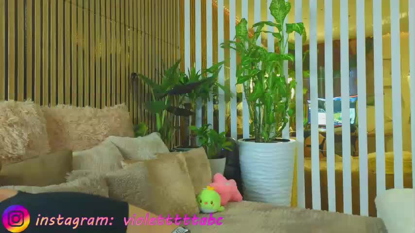 -Violettttta- Adult Chat September 13, 2025