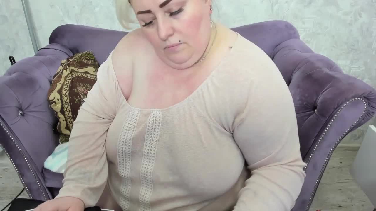 fashiona Adult Chat September 13, 2025