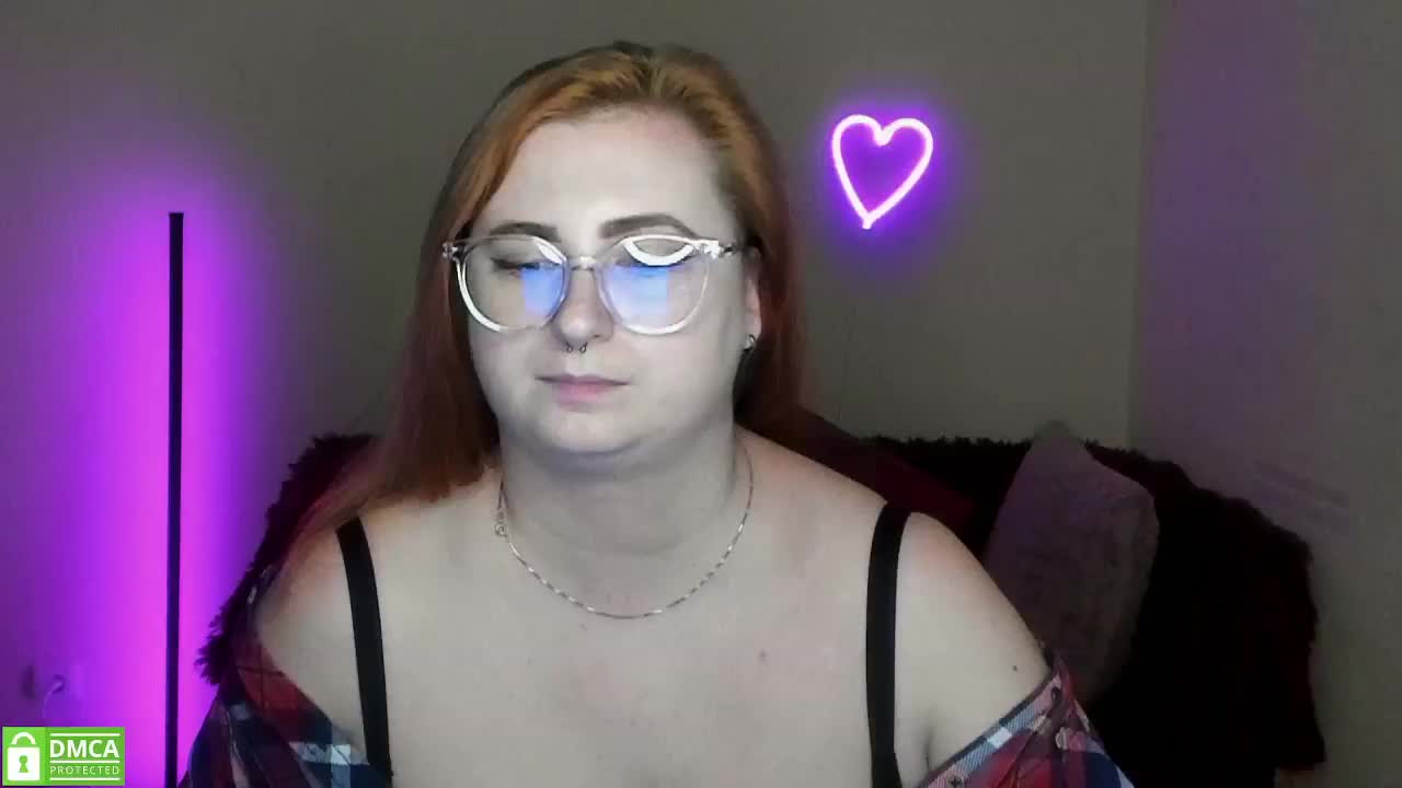 Aliciaredluv Adult Chat September 13, 2025