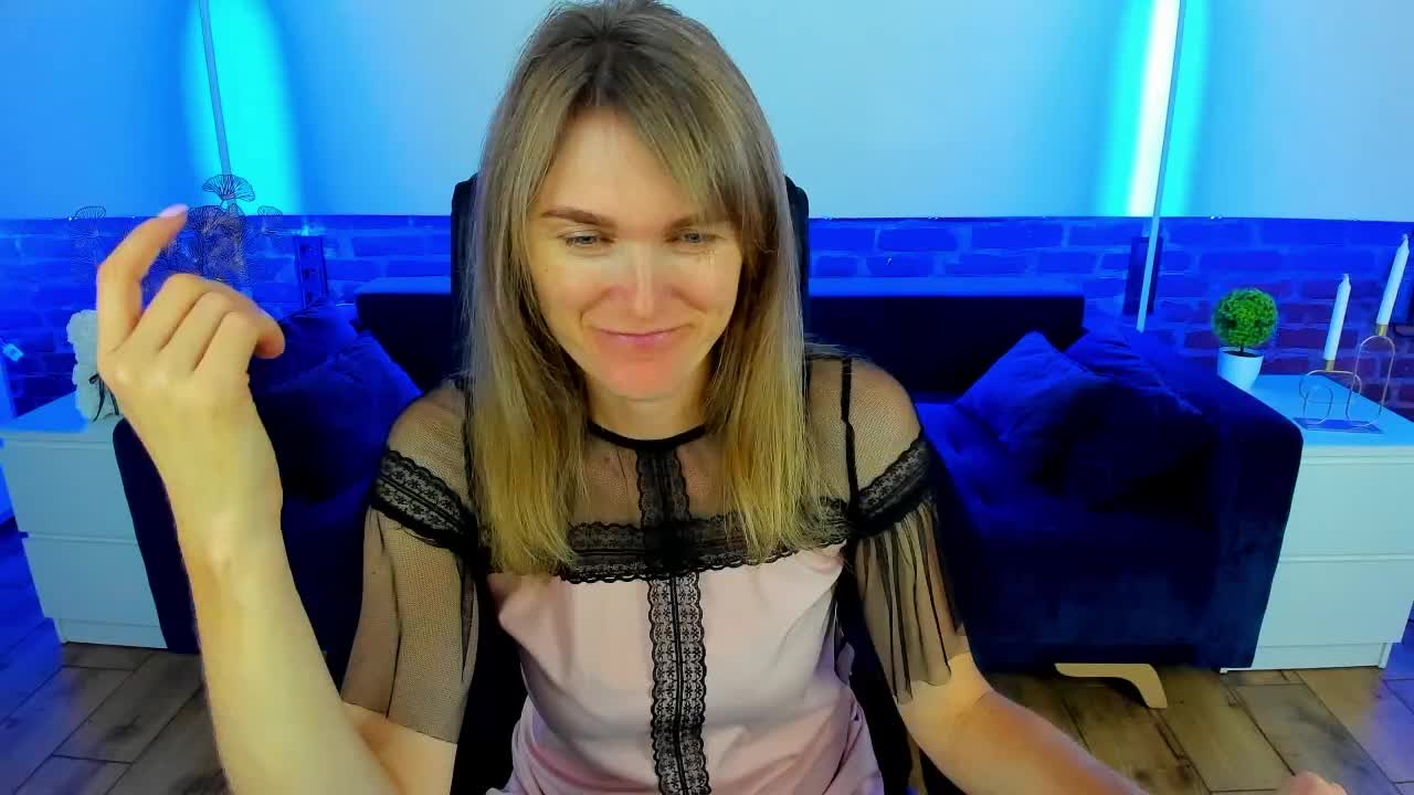 Annabel-xxx Adult Chat September 14, 2025