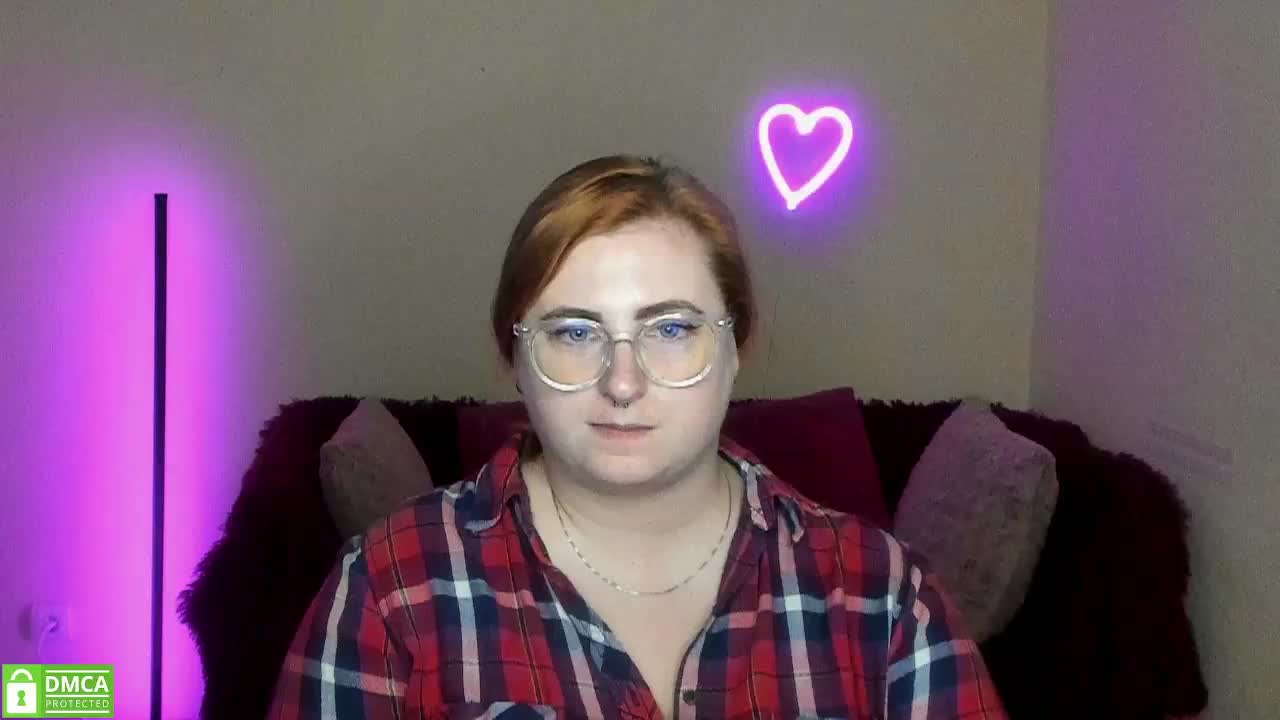 Aliciaredluv Adult Chat September 14, 2025