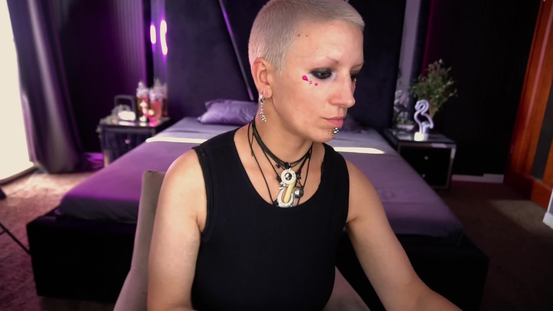 MiraMoonn Adult Chat September 14, 2025