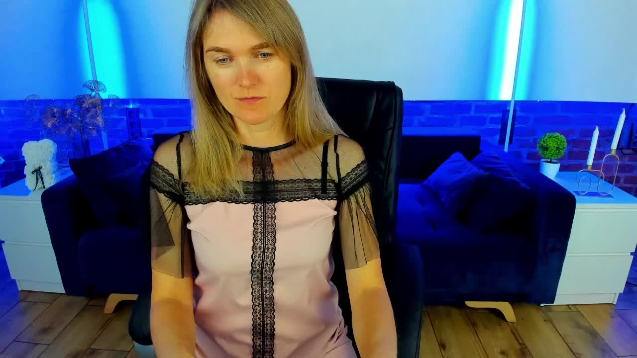 Annabel-xxx Adult Chat September 14, 2025