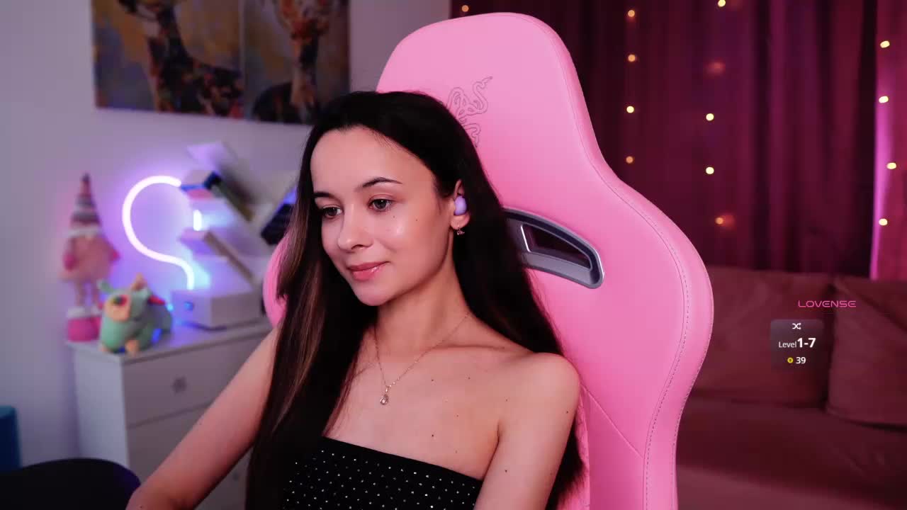 JuicyAngel Adult Chat September 14, 2025