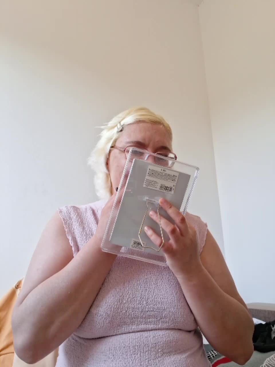 Vika211 Adult Chat September 14, 2025