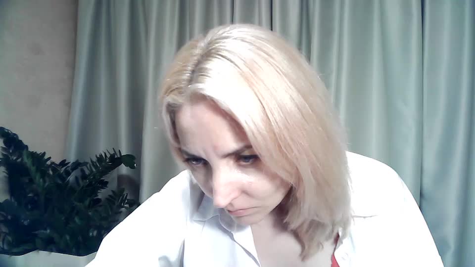 mariska-kiska Adult Chat September 14, 2025