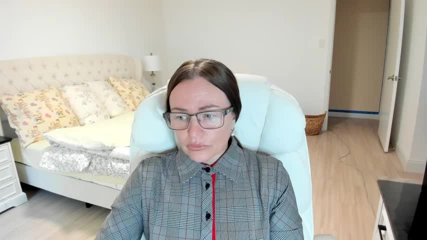 Vika73 Adult Chat September 14, 2025