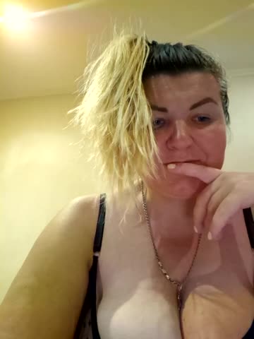 VeronikaBless Adult Chat September 14, 2025