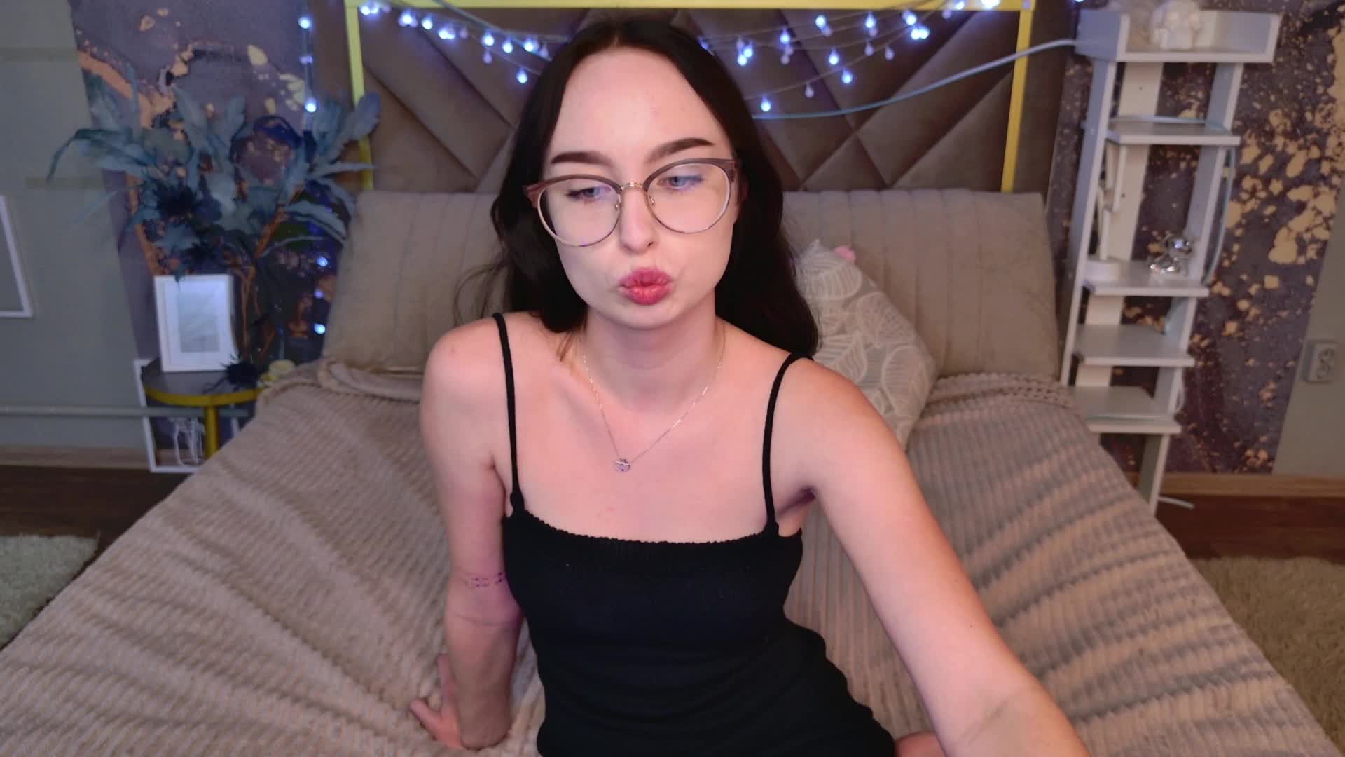 MonikaCarter Adult Chat September 14, 2025