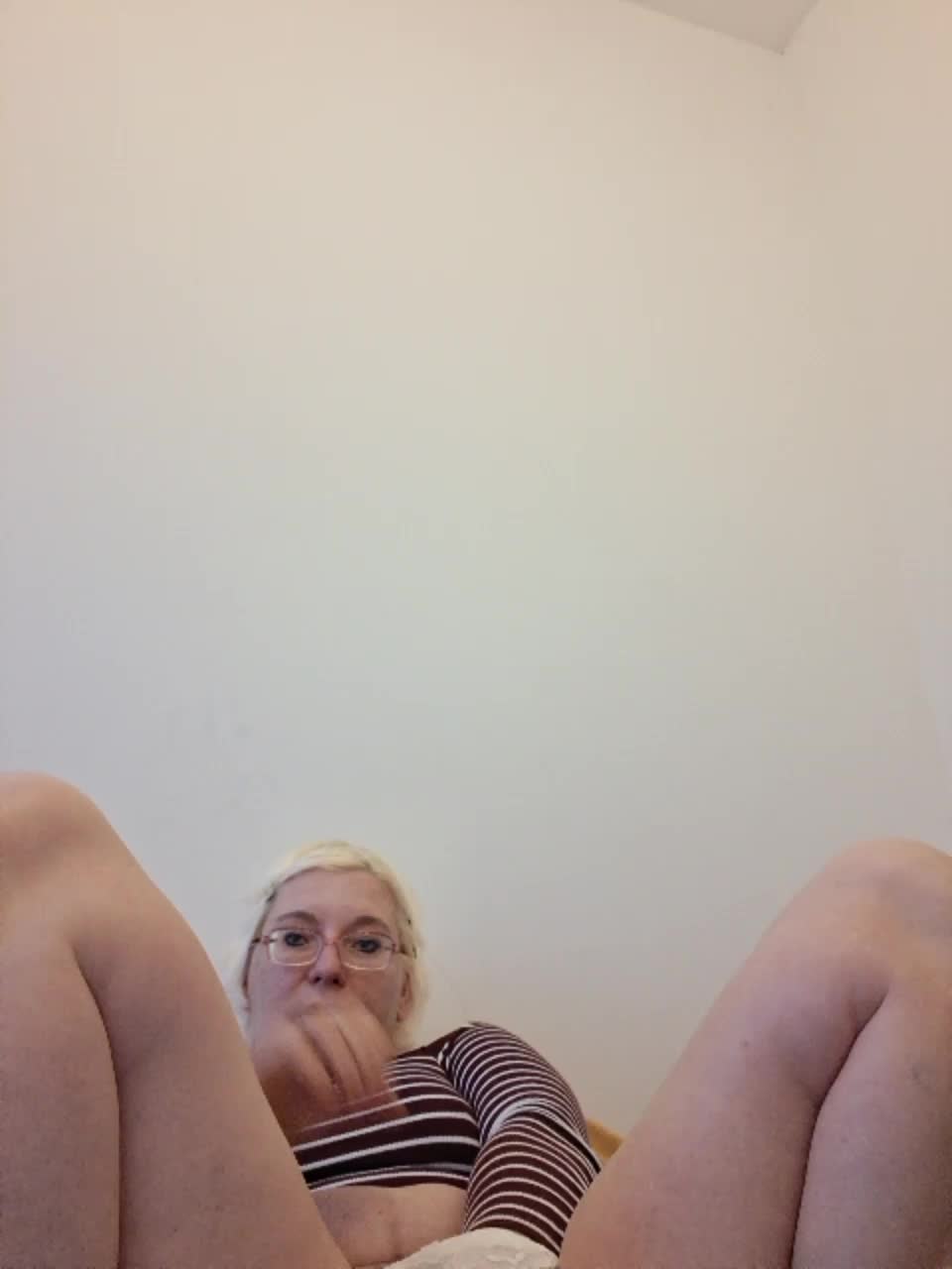 Vika211 Adult Chat September 14, 2025