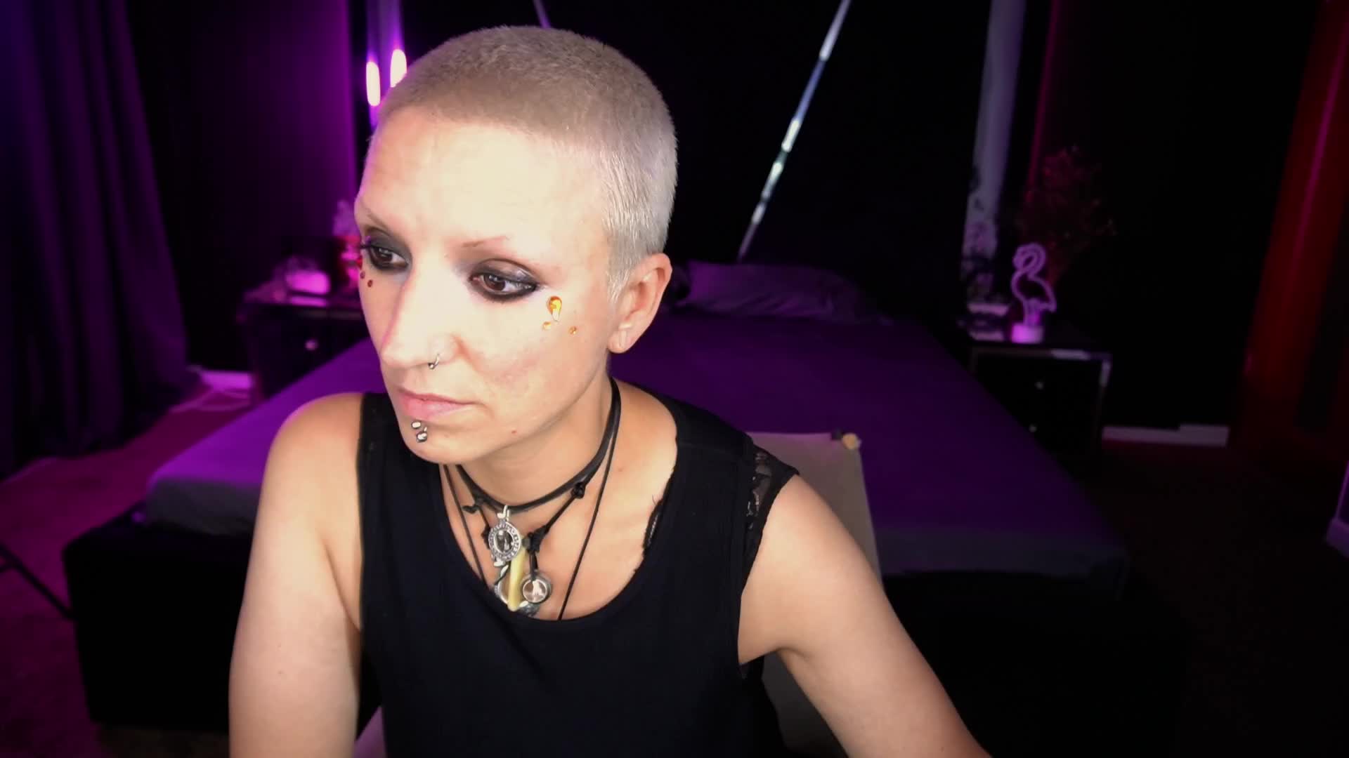 MiraMoonn Adult Chat September 14, 2025