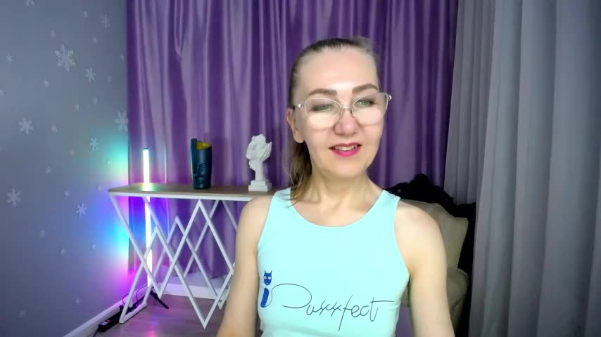 queen_a_n_i Adult Chat September 14, 2025
