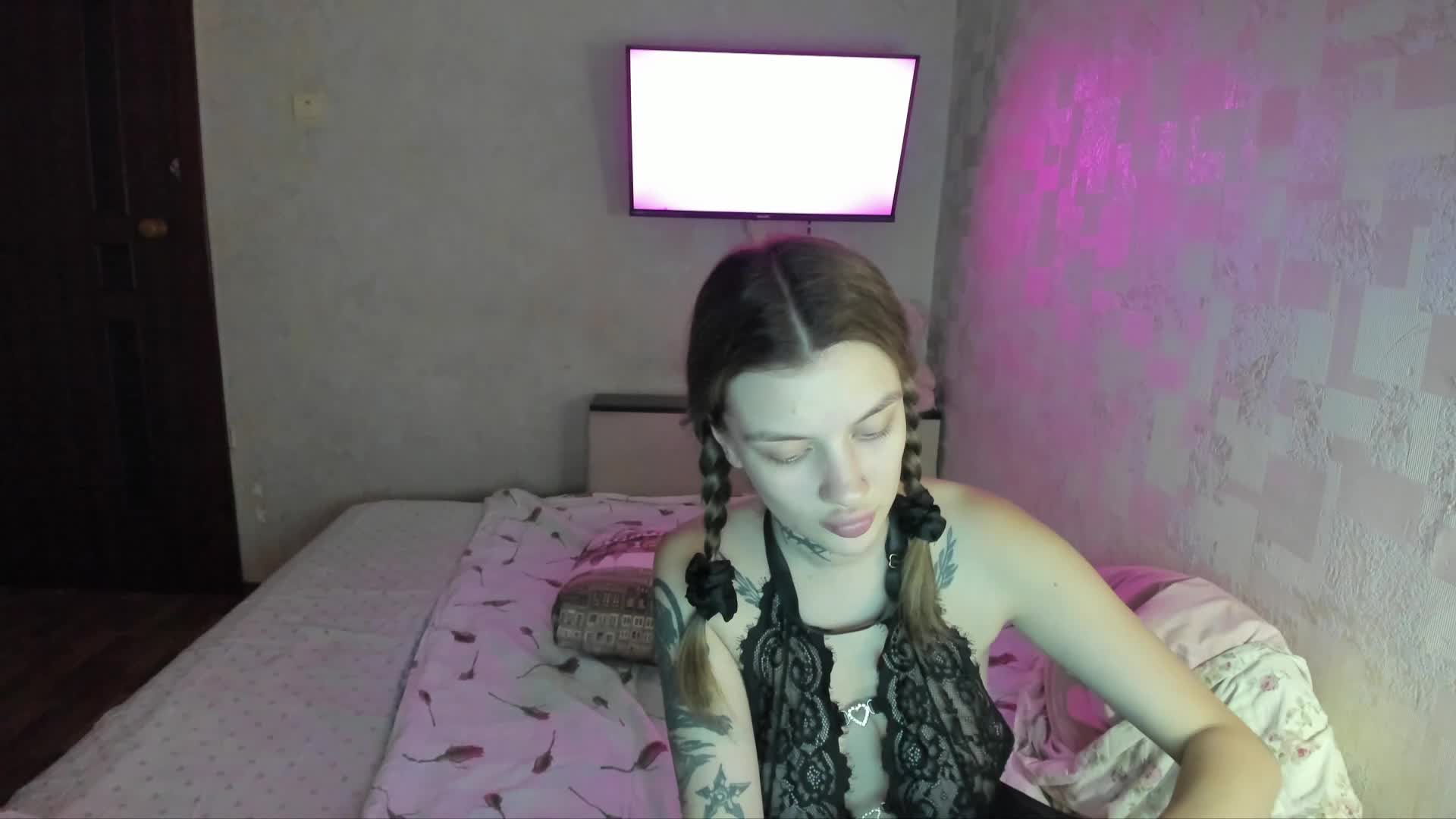 AlisTris Adult Chat September 14, 2025