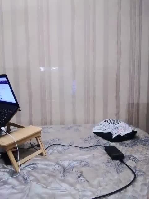 -Tiffany- Adult Chat September 14, 2025