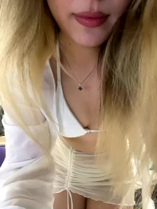 JULIE21 Adult Chat September 14, 2025