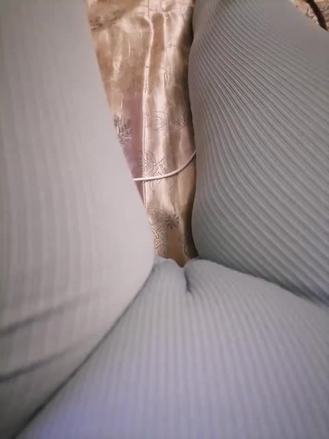 -Tiffany- Adult Chat September 14, 2025