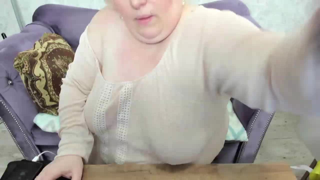 fashiona Adult Chat September 14, 2025