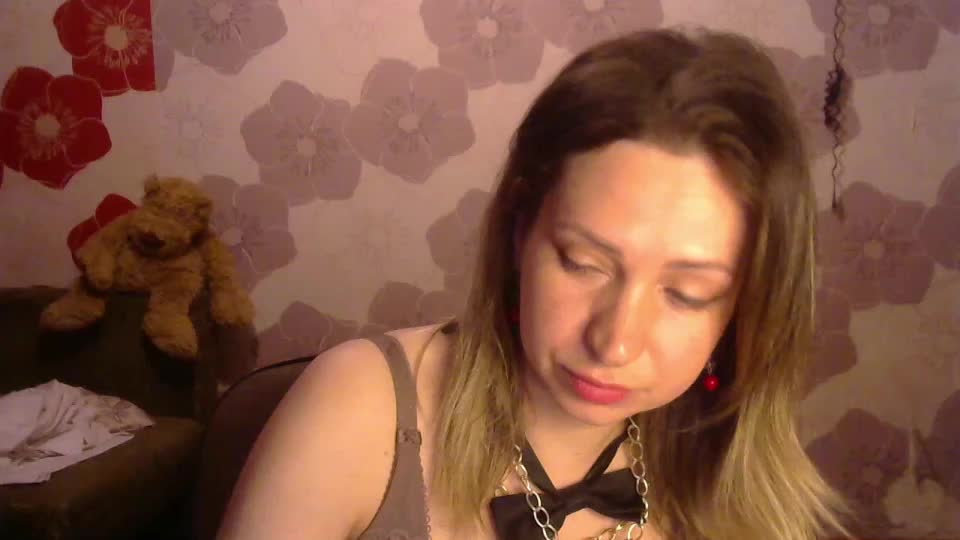 Queen_Daenerys Adult Chat September 14, 2025