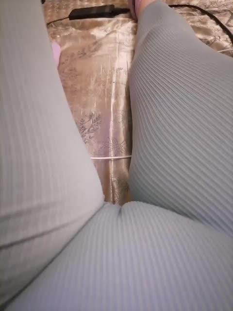 -Tiffany- Adult Chat September 14, 2025