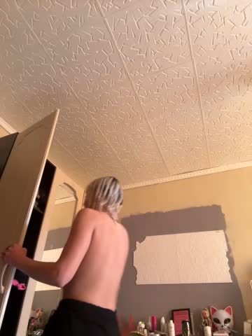 LikaCat Adult Chat September 14, 2025