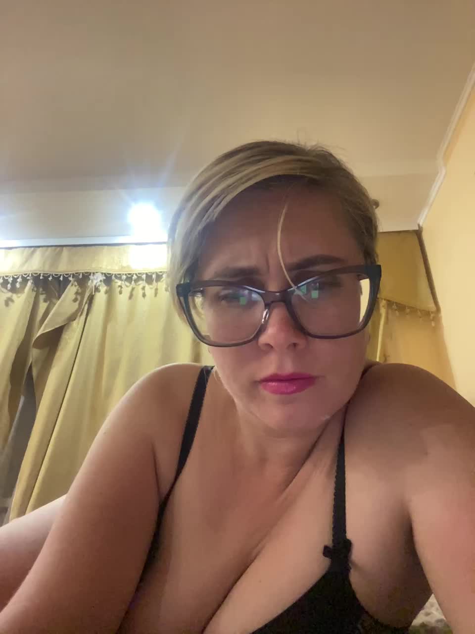 Elegant00Girl Adult Chat September 14, 2025