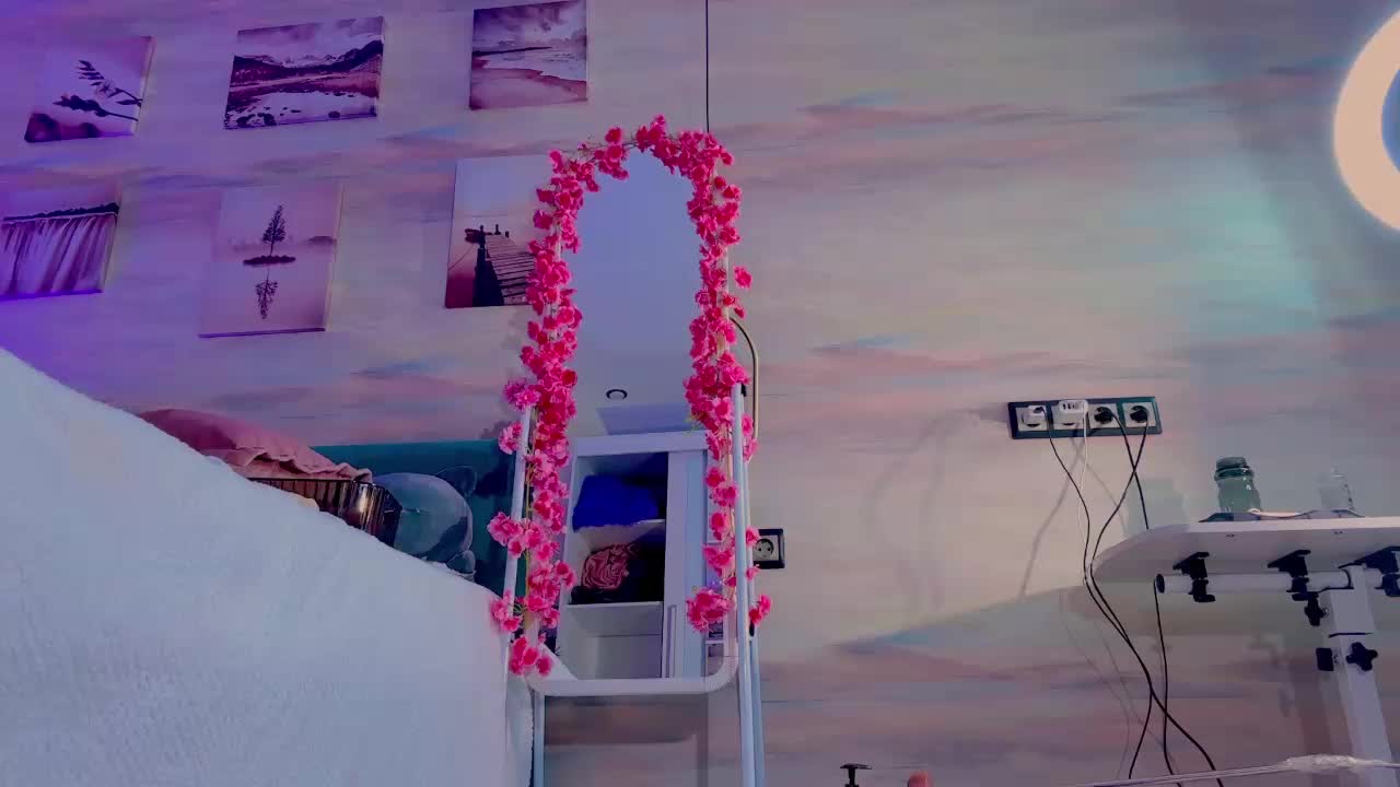 Yanaraif Adult Chat September 14, 2025