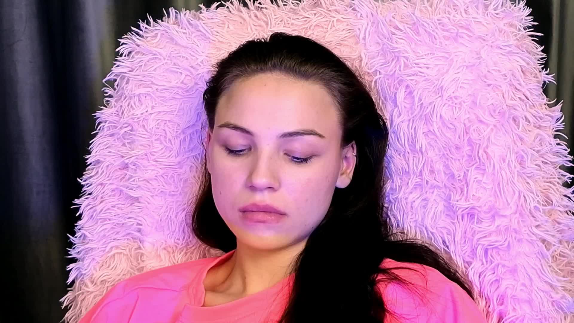 EmilyLuxxxury Adult Chat September 14, 2025