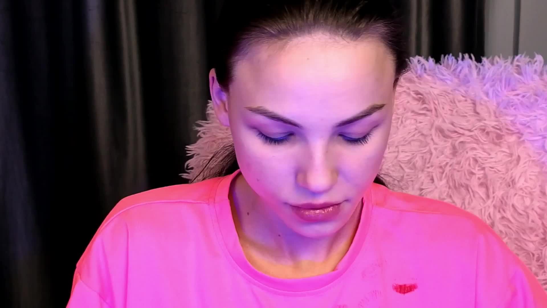 EmilyLuxxxury Adult Chat September 14, 2025