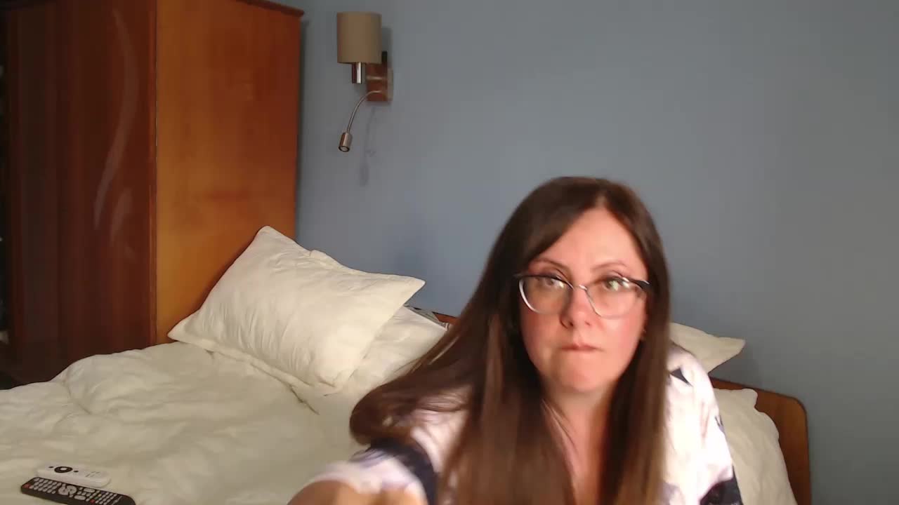 mandarinka28 Adult Chat September 14, 2025