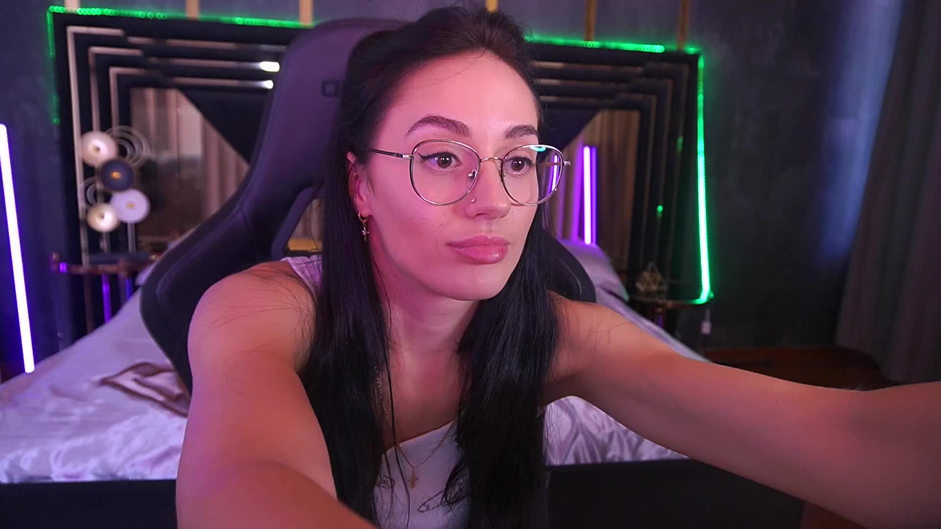 EviLune Adult Chat September 14, 2025