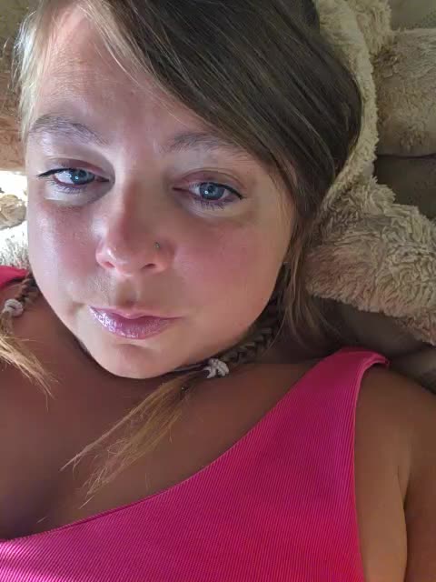 FLUFFY_BEAUTY Adult Chat September 15, 2025