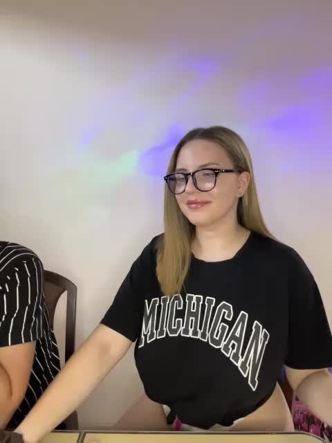 Cris_Mi Adult Chat September 15, 2025